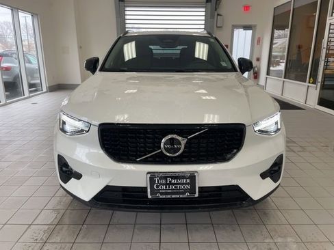 Used 2026 Volvo XC40 B5 Plus w/ Protection Package Premier image 6