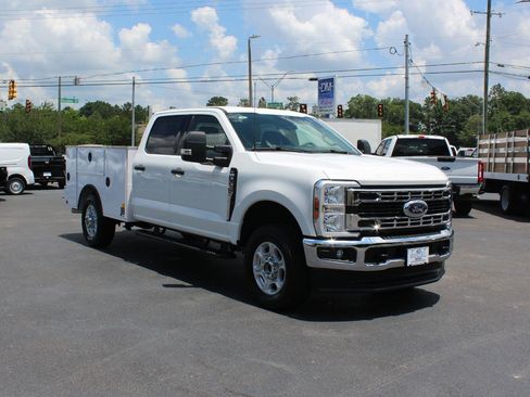 Used 2025 Ford F350 XLT AWD/4WD image 8
