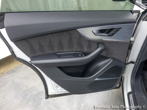 Used 2020 Audi SQ8 Premium Plus w/ Driver Assistance Package image 28