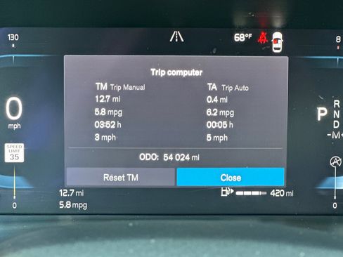 Certified 2023 Volvo XC40 B4 Ultimate FWD image 32