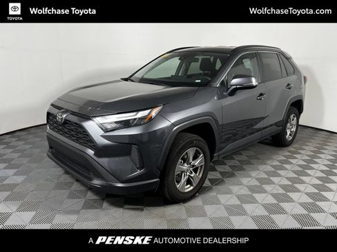 Used 2025 Toyota RAV4 XLE AWD/4WD image 1