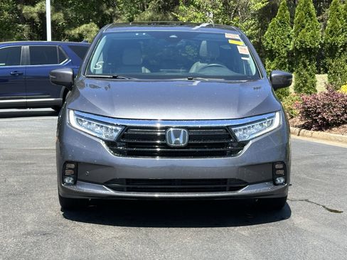 Used 2023 Honda Odyssey Touring image 3