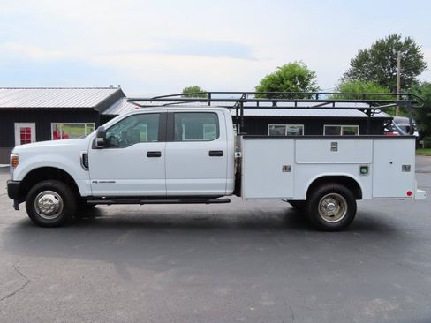 Used 2019 Ford F350 XL w/ Power Equipment Group AWD/4WD image 3
