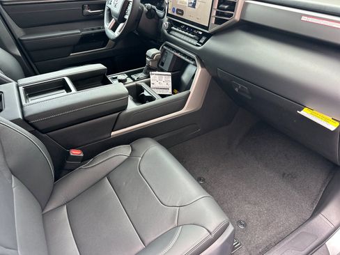 New 2026 Toyota Tundra Limited AWD/4WD image 14