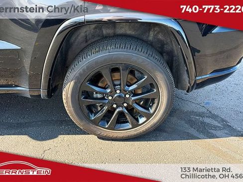 Used 2021 Jeep Grand Cherokee Laredo X AWD/4WD image 15