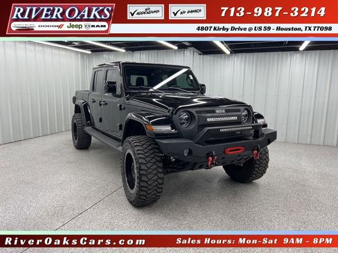 Used 2021 Jeep Gladiator Overland AWD/4WD image 1