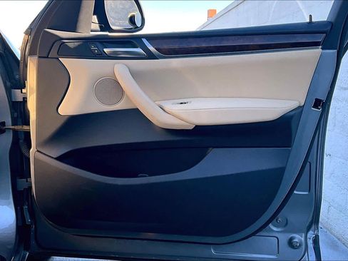 Used 2017 BMW X3 xDrive28i image 22