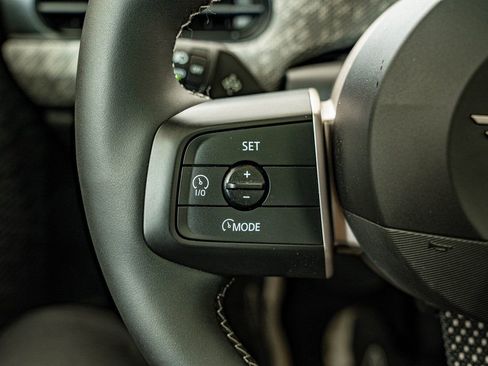 Certified 2025 MINI Cooper S FWD image 19