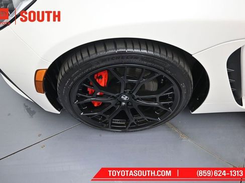 Used 2025 Toyota GR86 Premium w/ Performance Package RWD image 29