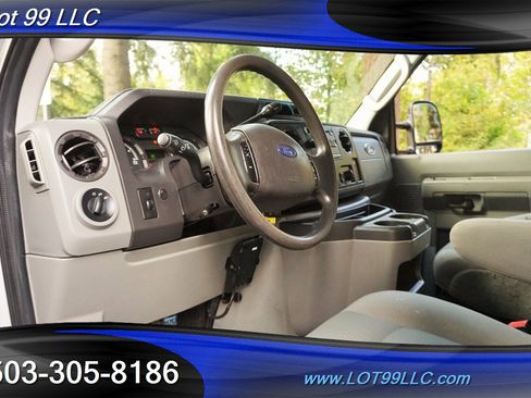 Used 2009 Ford E-350 and Econoline 350 Extended Super Duty image 12