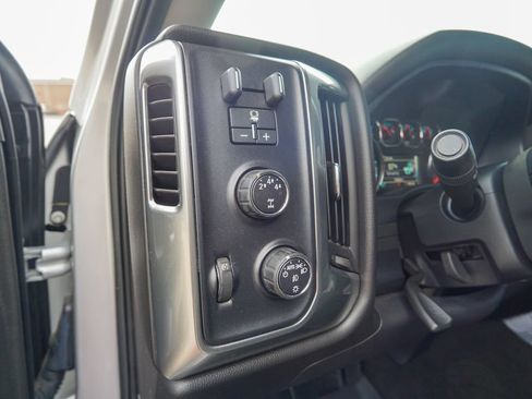 Used 2016 Chevrolet Silverado 2500 LT w/ LT Convenience Package AWD/4WD image 18