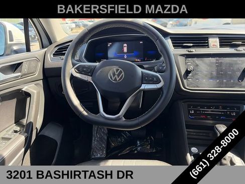 Used 2023 Volkswagen Tiguan SE FWD image 13
