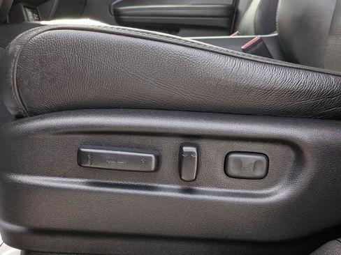 Used 2023 Honda Passport EX-L image 16