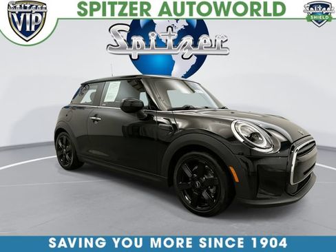 Used 2024 MINI Cooper 2-Door Hardtop FWD image 3