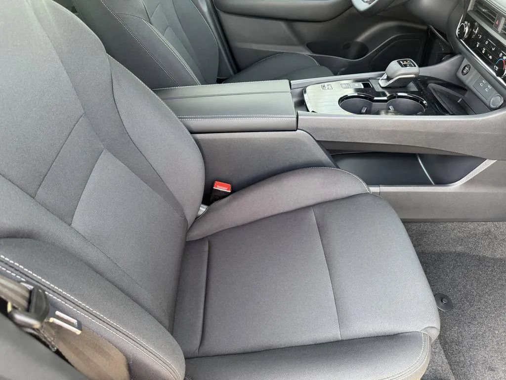 New 2026 Nissan Rogue S FWD image 21