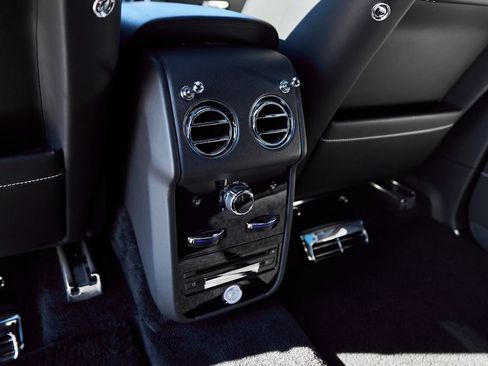 Used 2019 Rolls-Royce Cullinan AWD/4WD image 55