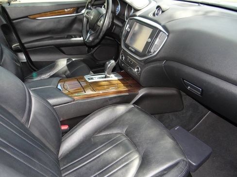 Used 2014 Maserati Ghibli RWD image 18