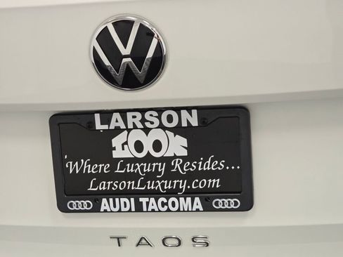 Used 2022 Volkswagen Taos S image 28