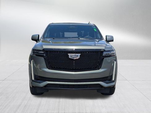 Certified 2023 Cadillac Escalade ESV Sport Platinum AWD/4WD image 9