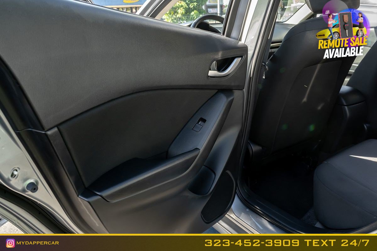 Used 2016 MAZDA MAZDA3 i Sport FWD image 13