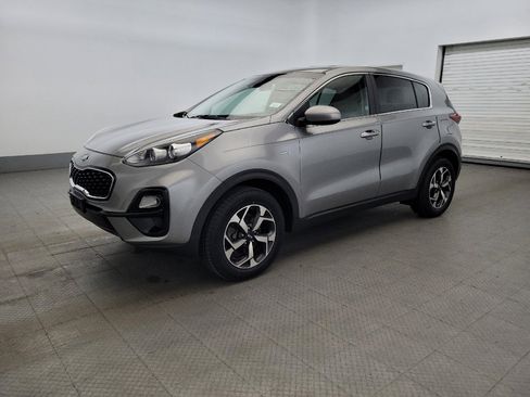 Used 2022 Kia Sportage LX AWD/4WD image 2