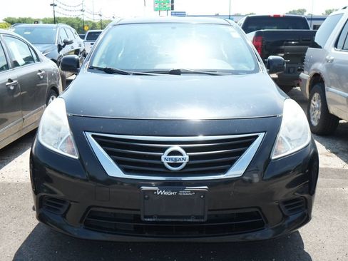 Used 2013 Nissan Versa SV w/ Convenience Pkg FWD image 8