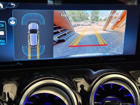 New 2025 Mercedes-Benz GLA 250 image 25