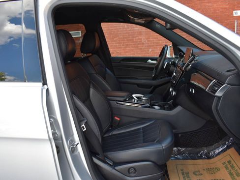 Used 2019 Mercedes-Benz GLS 450 4MATIC image 26