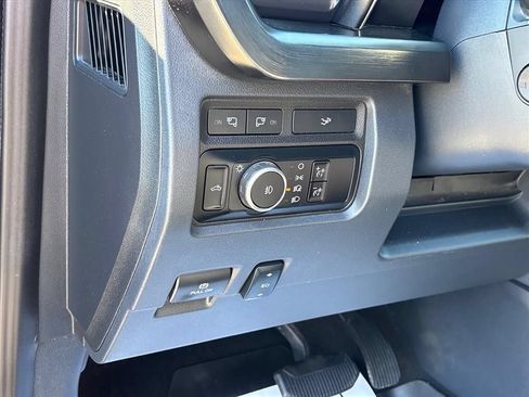 Used 2024 Ford F350 Lariat w/ Sport Appearance Package AWD/4WD image 28