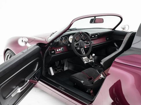 Used 1997 Porsche 911 Carrera 4 image 12