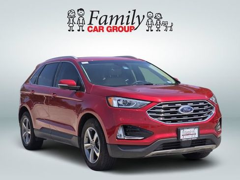 Used 2020 Ford Edge SEL w/ Convenience Package FWD image 2
