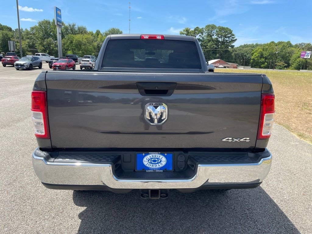 Used 2022 RAM 2500 Tradesman w/ Chrome Appearance Group AWD/4WD image 5