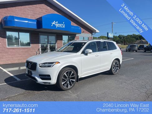 Used 2018 Volvo XC90 T6 Momentum w/ Convenience Package AWD/4WD image 1