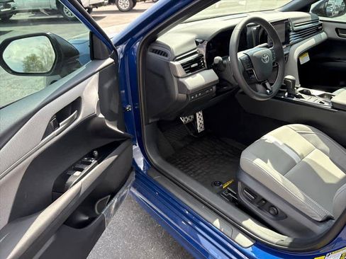 Used 2026 Toyota Camry SE image 20