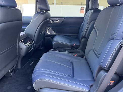 Certified 2026 INFINITI QX80 4WD image 17
