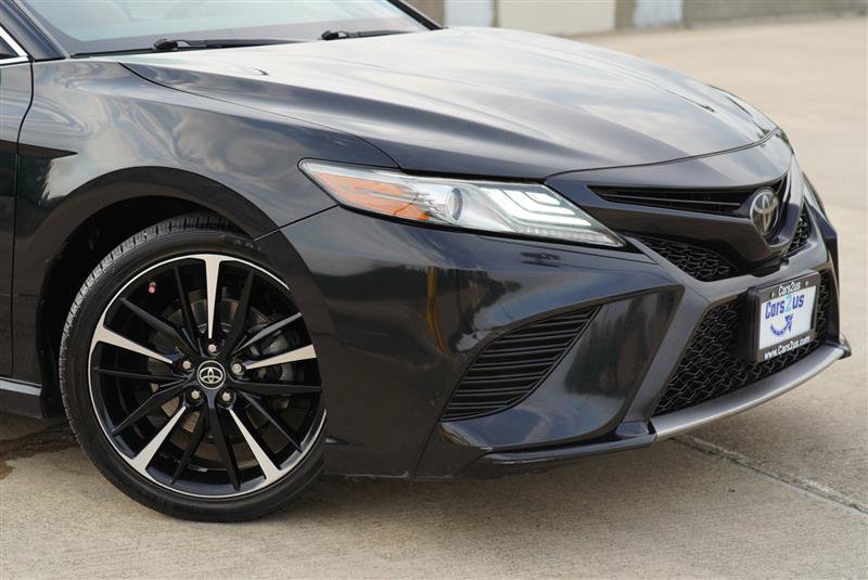 Used 2019 Toyota Camry XSE w/ Navigation Package FWD image 14
