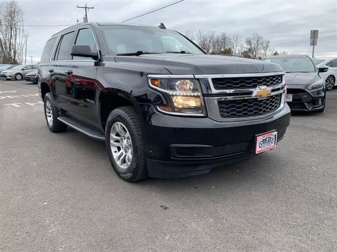 Used 2017 Chevrolet Tahoe LT image 2