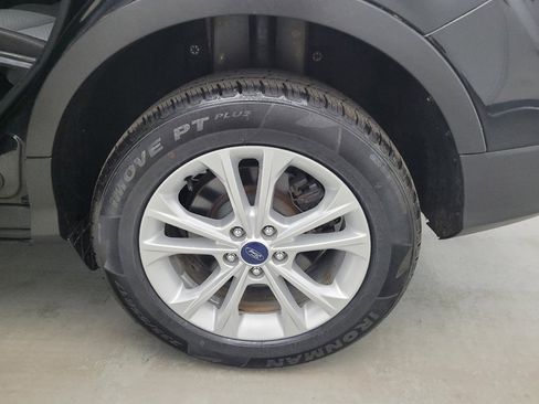 Used 2017 Ford Escape SE AWD/4WD image 31