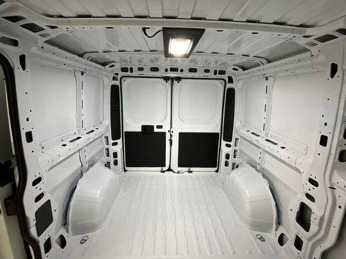 New 2026 RAM ProMaster 1500 w/ Convenience Group image 4