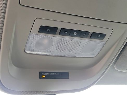 Used 2015 Chevrolet Colorado Z71 image 17