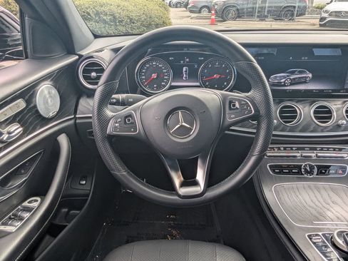 Used 2018 Mercedes-Benz E 300 image 3