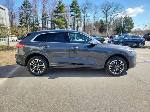 Used 2025 Audi Q5 Premium Plus w/ Premium Plus AWD/4WD image 8
