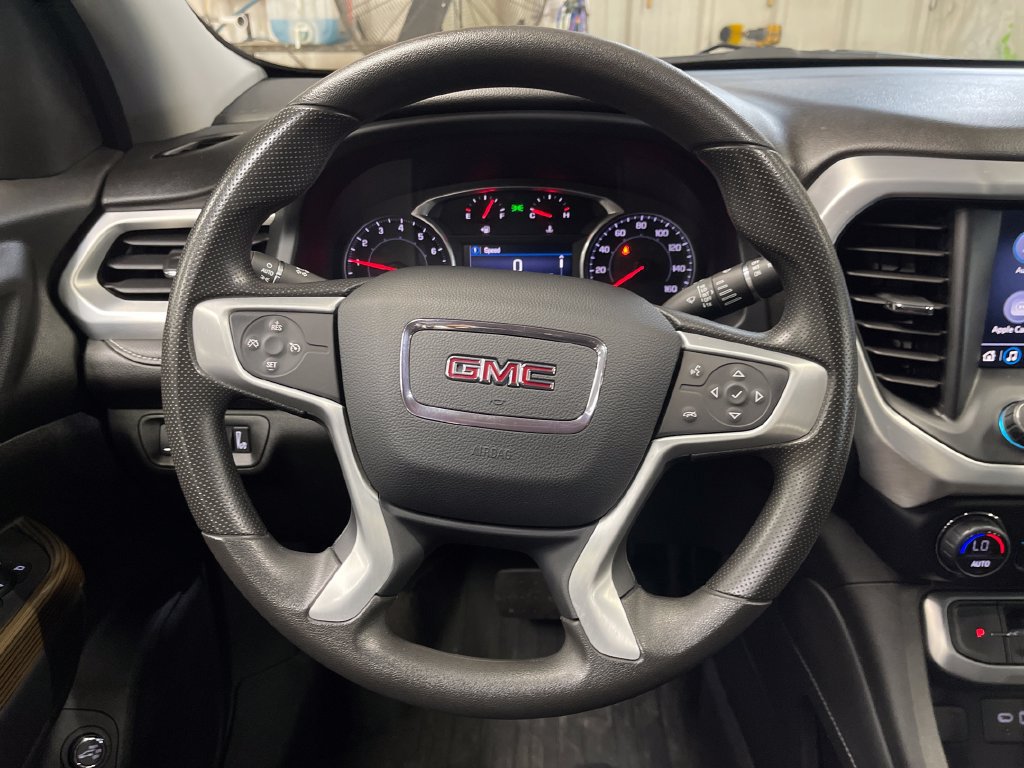 Used 2021 GMC Acadia SLE w/ Driver Convenience Package FWD image 20