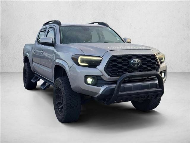 Used 2021 Toyota Tacoma SR AWD/4WD image 3