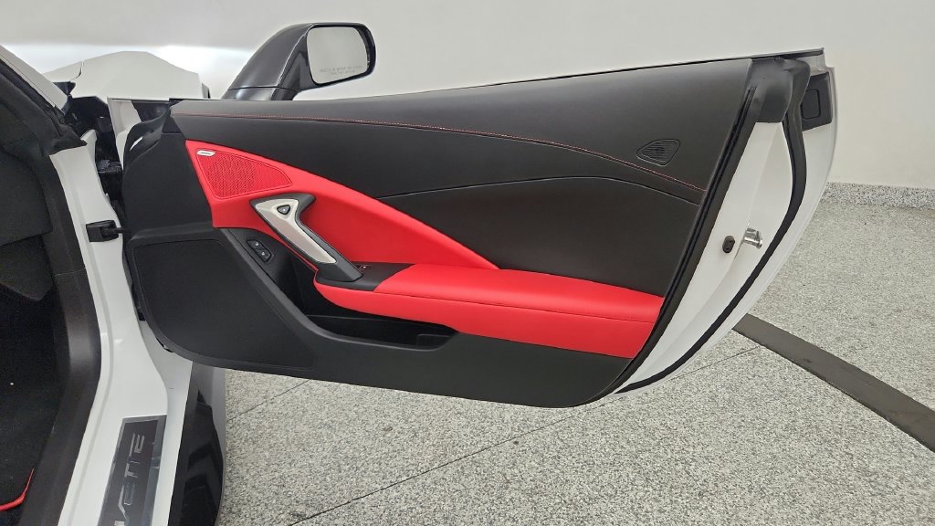 Used 2017 Chevrolet Corvette Z06 RWD image 46