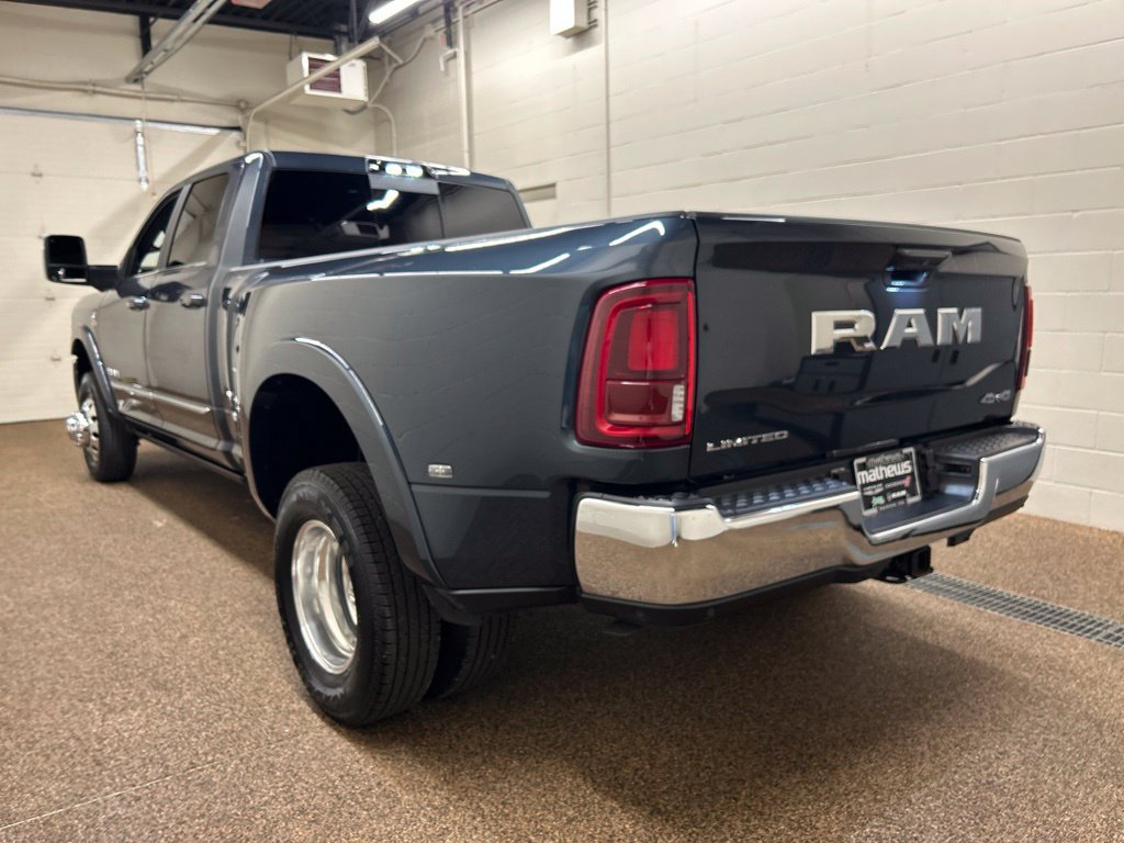 Used 2025 RAM 3500 Limited AWD/4WD image 4
