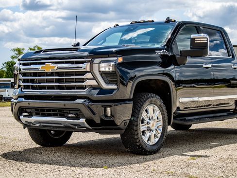 Used 2024 Chevrolet Silverado 2500 High Country w/ High Country Premium Package AWD/4WD image 20