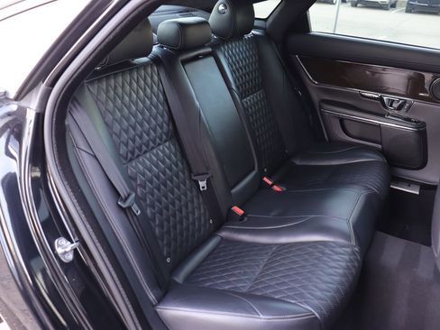 Used 2019 Jaguar XJ L Portfolio image 45