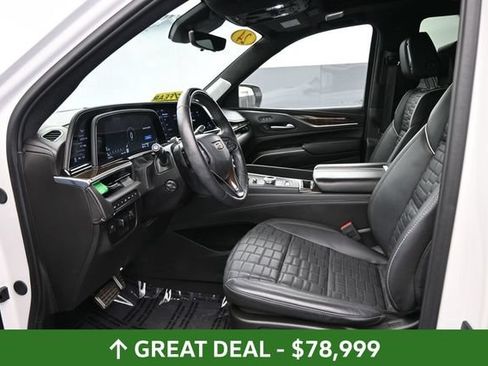 Used 2024 Cadillac Escalade Sport Platinum w/ LPO, Floor Liner Package AWD/4WD image 17