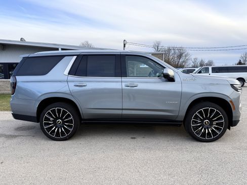 New 2025 Chevrolet Tahoe High Country AWD/4WD image 8